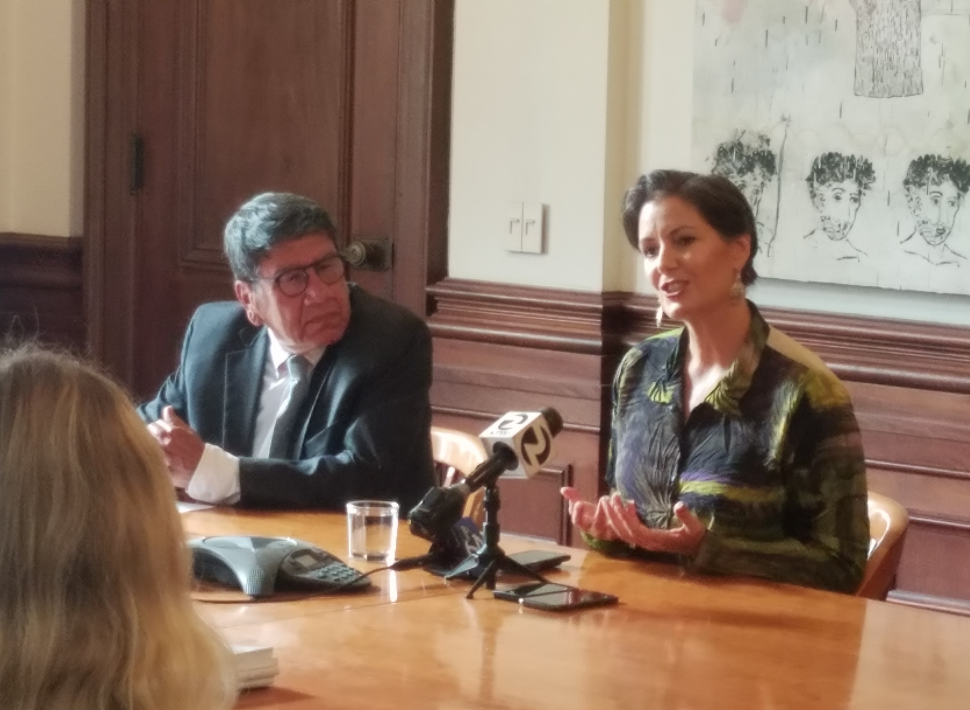 Mayor Libby Schaaf And Cultural Affairs Manager Roberto Bedoya Annoucing The Release Of The Cultural Plan On September 17 2018